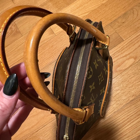 ✨ EUC Authentic Louis Vuitton Ellipse PM Bag ✨ - Picture 9 of 11